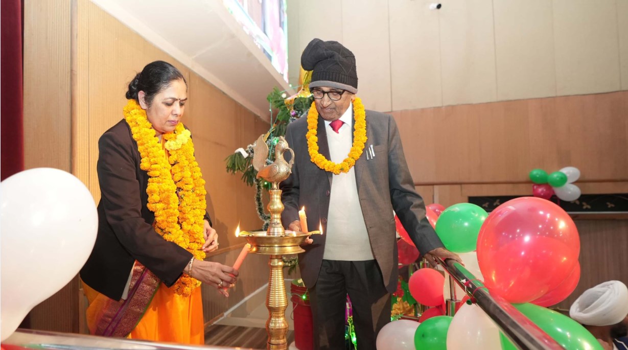 सिटी मोन्टेसरी स्कूल, महानगर कैम्पस द्वारा एनुअल पैरेन्ट्स एण्ड ग्रेण्डपैरेन्ट्स डे समारोह का आयोजन