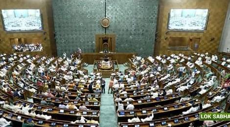 संसद में 3 और सांसदों पर एक्शन, किए गए निलंबित; अब तक 146 को किया जा चुका है सस्पेंड