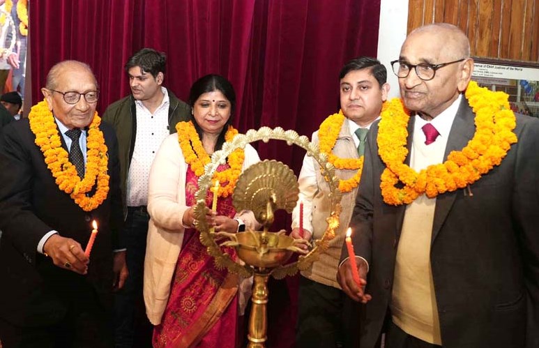 सी.एम.एस. स्टेशन रोड कैम्पस द्वारा ‘एनुअल पैरेन्ट्स डे’ समारोह  का भव्य आयोजन
