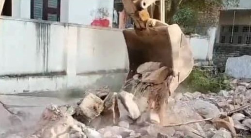 राजस्थान में भी गरजने लगे बुलडोजर, गोगामेड़ी को गोली मारने वाले शूटर रोहित का तोड़ा घर