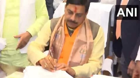 शपथ लेते ही ऐक्शन मोड में मोहन यादव, एमपी में धर्म स्थलों के लाउड स्पीकर पर लगाई रोक