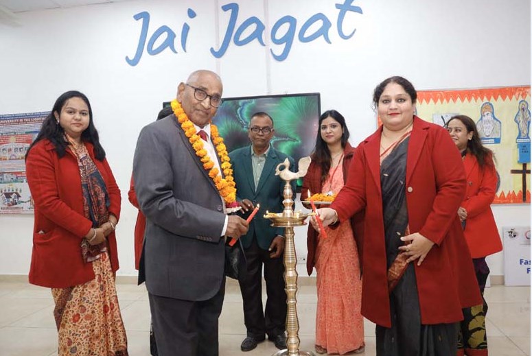सी.एम.एस. गोल्फ सिटी कैम्पस द्वारा ‘क्रिसमस महोत्सव एवं ओपेन डे समारोह का भव्य आयोजन