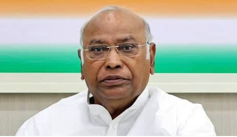 क्या मैं कहूं कि दलित होने की वजह से मुझे संसद में बोलने नहीं दिया जाता: कांग्रेस अध्यक्ष खरगे