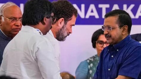 कहानी तो जेल जाने की भी होगी; अब कांग्रेस ने कड़वे अंदाज में AAP को दिया जवाब