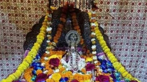 जब 75 साल पहले जन्मभूमि में विराजित हुए थे रामलला, जानें पूरी कहानी