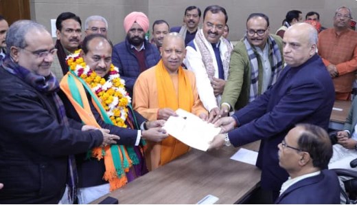 सीएम योगी की मौजूदगी में दारा सिंह चौहान ने दाखिल किया नामांकन, एमएलसी बनना तय
