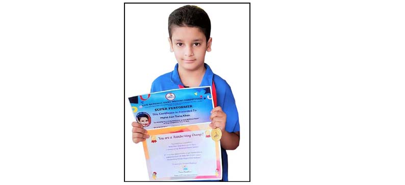 नेशनल हैण्डराइटिंग प्रतियोगिता में  सी.एम.एस. छात्र को ‘सुपर परफार्मर अवार्ड’