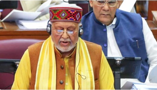 यूपी में आउटसोर्सिंग कर्मियों को स्थाई करने की योजना नहीं, शिक्षकों-शिक्षामित्रों को जल्‍द मिलेगी ये सौगात
