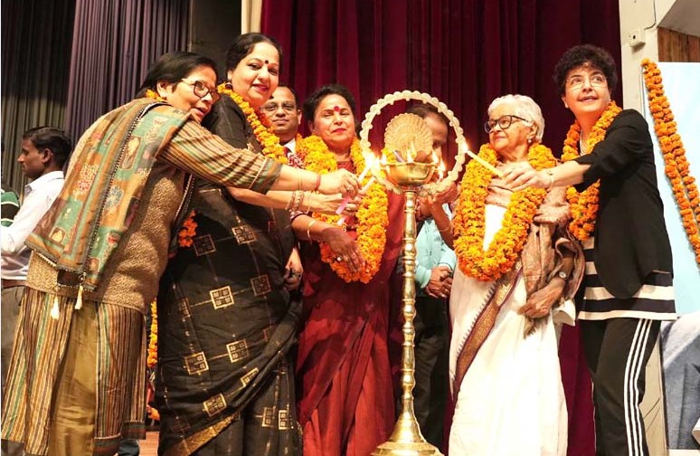 बच्चों में चारित्रिक गुणों का विकास करें शिक्षक व अभिभावक:श्रीमती किरन बाला चौधरी, कमिश्नर
