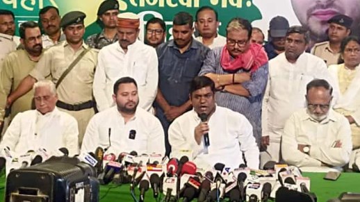 महागठबंधन के हुए मुकेश सहनी, तेजस्वी की RJD ने अपनी तीन सीटें दीं; इन क्षेत्रों से चुनाव लड़ेगी VIP