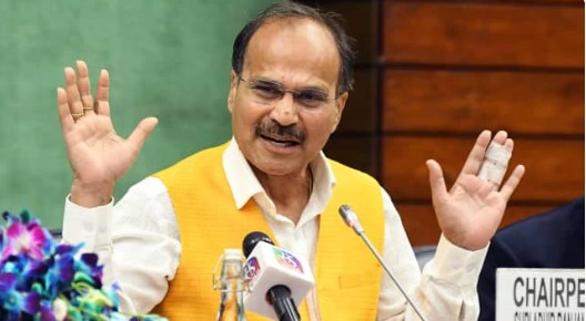 केजरीवाल और हेमंत सोरेन से अपनी तुलना न करें दीदी; ममता बनर्जी पर अधीर रंजन का तीखा प्रहार