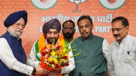 पहली बार नहीं भाजपा के हुए अरविंदर सिंह लवली, 7 साल में 3 बार बदल चुके पाला