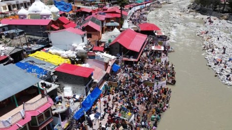 भक्तों का सैलाब संभालना मुश्किल, चारधाम में इस बार रिकॉर्ड भीड़; इंतजाम बढ़ाने में जुटी सरकार