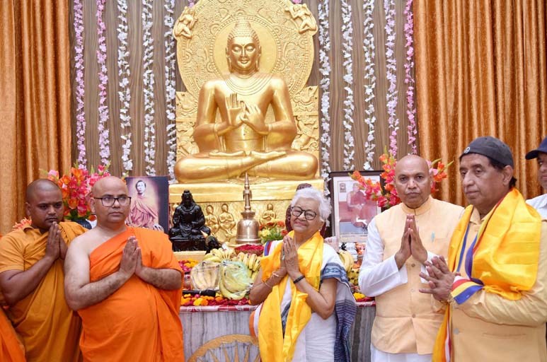 सी.एम.एस. संस्थापिका डा. भारती गाँधी को मानद सदस्यता से नवाजा गया
