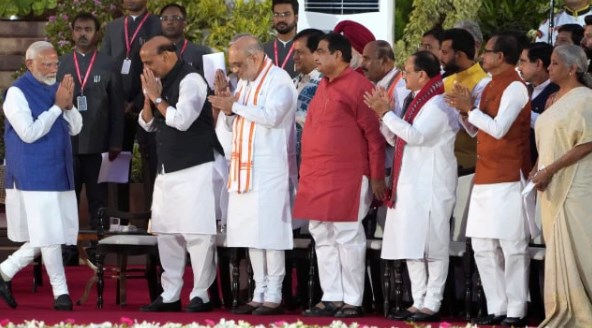 मोदी सरकार-3.0 में 3 पूर्व CM का बढ़ गया कद, इन मंत्रियों को मिले दो-दो हैवी वेट मंत्रालय, समझें क्यों?