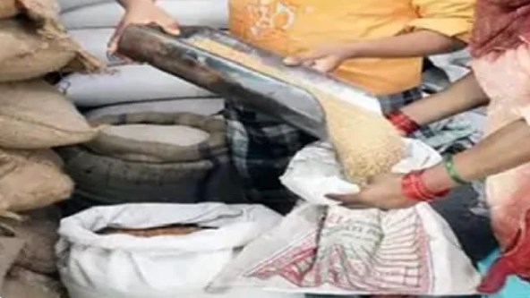 फ्री राशन लेने वाले ऐसे कार्डधारकों पर कसेगा शिकंजा, बन रही लिस्ट