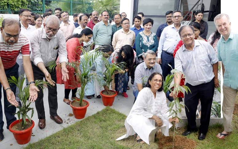 Dr BhartiGandhi calls for environmentprotection after planting sapling inmemory of Dr Jagdish Gandhi