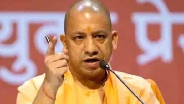 ऐक्‍शन में योगी सरकार, आईएएस देवीशरण सस्‍पेंड; इस काम में मनमानी का है आरोप