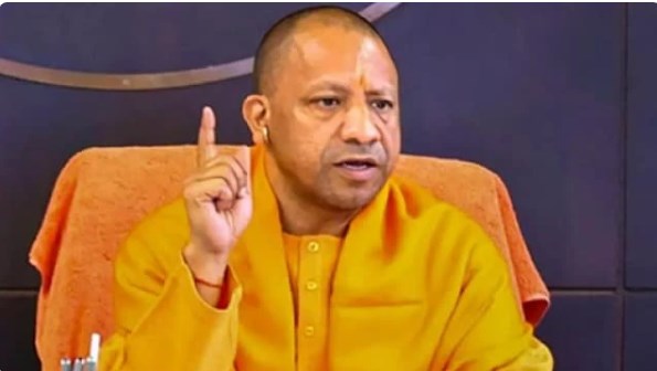 लखनऊ की तीन कॉलोनियों में नहीं चलेगा बुलडोजर, कुकरैल किनारे बसे लोगों को सीएम योगी का आश्वासन