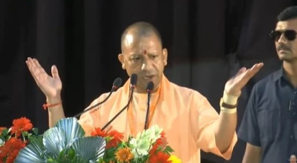 यूपी सीएम योगी आदित्यनाथ के परिवार को जान से मारने की धमकी, कांग्रेस नेता के खिलाफ केस दर्ज