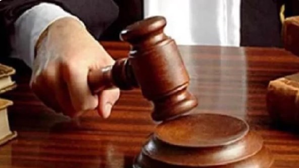 यूपी के परिषदीय स्‍कूलों में शिक्षकों के समायोजन प्रक्रिया पर रोक, हाईकोर्ट ने सरकार से मांगा जवाब