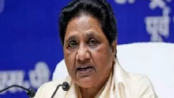 सरकारी कर्मचारियों के RSS में शामिल होने पर लगा पाबंदी हटाने पर भड़कीं मायावती, कहा- देशहित में नहीं
