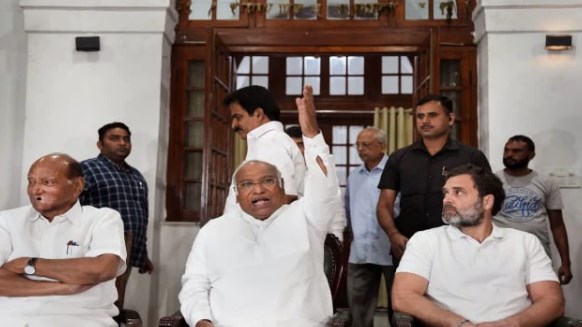 उद्धव से रार के बीच कांग्रेस से शरद भी नाराज, पहली बार निकाली भड़ास; क्या-क्या बोल गए पवार?