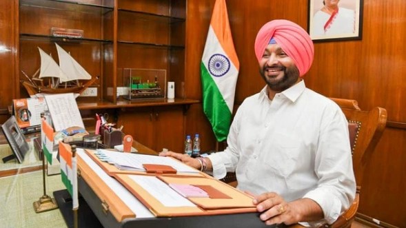 विदेशों से हो रही किसान नेताओं को फंडिंग, आंदोलन पर रवनीत बिट्टू का विवादित बयान