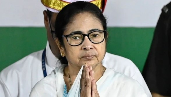 हम मोदी सरकार का फैसला... बांग्लादेश के हालातों पर क्या बोलीं ममता बनर्जी