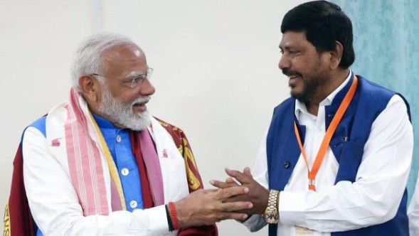 एससी एसटी आरक्षण में क्रीमी लेयर का भारी विरोध, NDA के सहयोगी ही कर रहे मना; अठावले की दो टूक