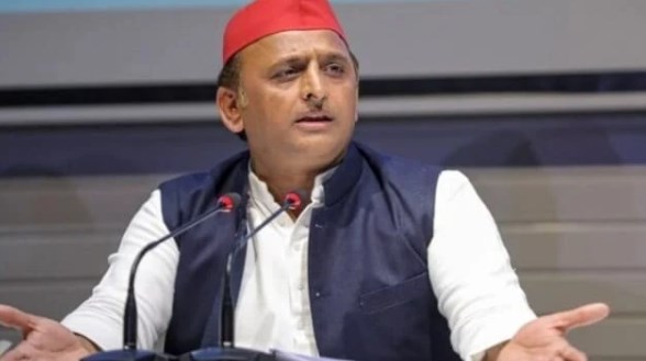 टीचरों का घर और सामान भी लेना चाहती है सरकार? 69000 शिक्षक भर्ती वालोंं से लोन वसूली पर अखिलेश ने घेरा