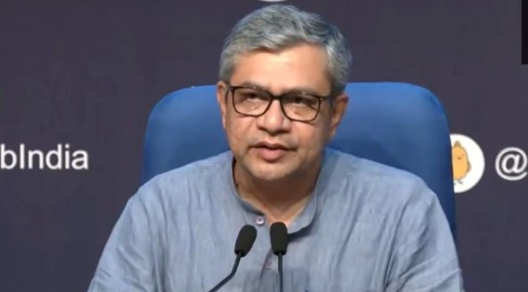 मोदी सरकार का बड़ा फैसला, आठ नए हाई स्पीड रोड कॉरिडोर प्रोजेक्ट्स को मंजूरी; क्या होंगे फायदे?