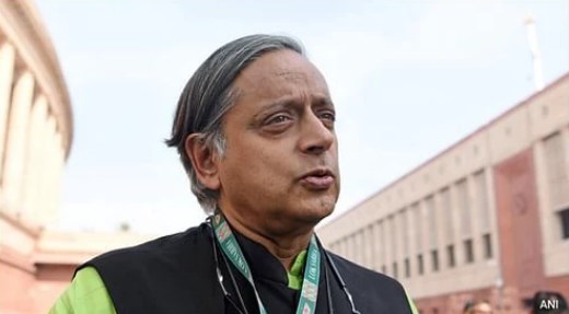 शशि थरूर ने सुप्रीम कोर्ट का दरवाजा खटखटाया, मानहानि मामले में मांगी राहत