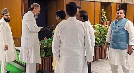 वक्फ पर चल रही थी JPC मीटिंग, BJP के मुस्लिम नेता ने कहा ऐसा कि वॉक आउट कर गए सभी विपक्षी सांसद