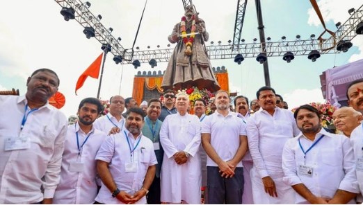 लोगों को भयभीत कर शिवाजी के समक्ष शीश झुकाने का औचित्य नहीं, राहुल गांधी का भाजपा पर कटाक्ष