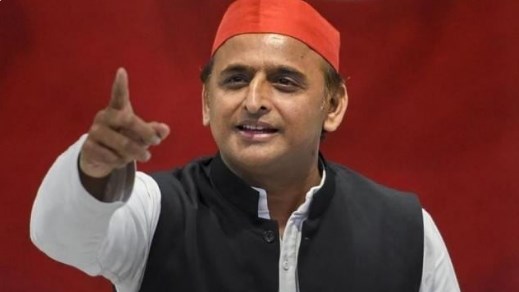 लगातार हो रही है बातचीत, तेज प्रताप के नामांकन में पहुंचे अखिलेश यादव कांग्रेस से सीट शेयरिंग पर बोले