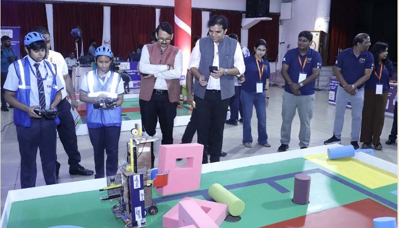 CMS Gomti Nagar Campus I organizes Robotics Championship