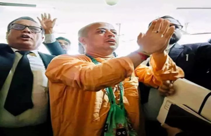 कौन हैं चिन्मय कृष्ण दास, जिनकी गिरफ्तारी पर भारत ने दी कड़ी प्रतिक्रिया