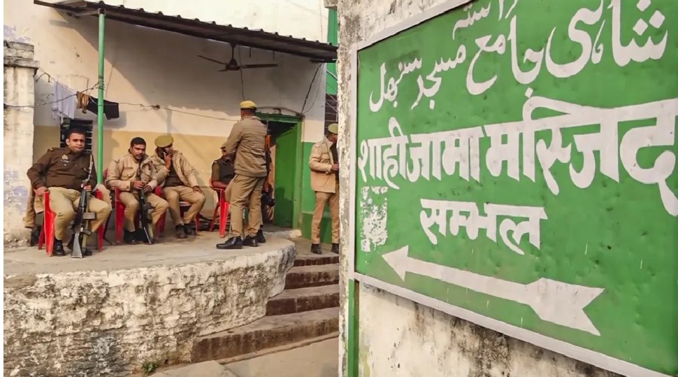 सपा का 15 सदस्यीय प्रतिनिधिमंडल कल जाएगा सम्भल, लोगों से बात करके अखिलेश को सौंपेगा रिपोर्ट