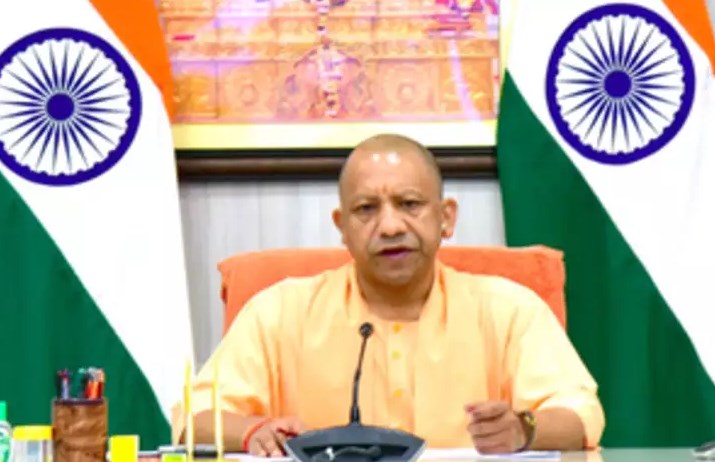 सीएम योगी ने बाराबंकी सड़क हादसे का लिया संज्ञान, मृतकों के परिवारों के प्रति संवेदना व्यक्त की