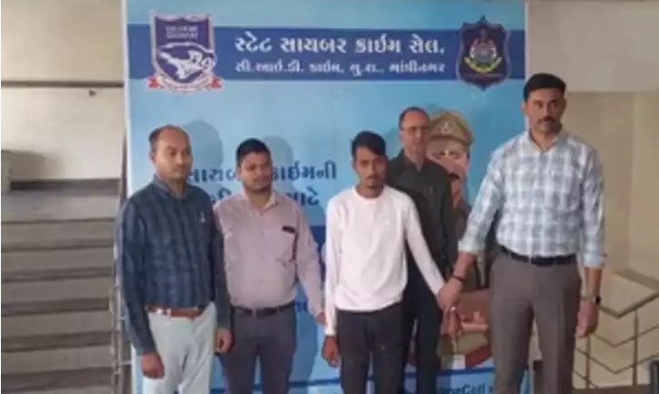 गांधीनगर में 100 से ज्यादा लड़कियां बनीं साइबर फ्रॉड की शिकार, जांच में जुटी पुलिस