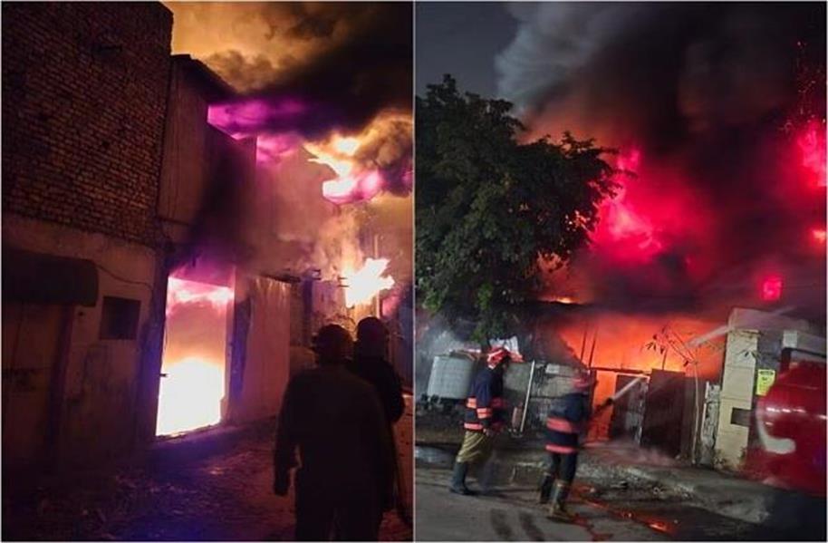 दिल्ली यूनिवर्सिटी की कैंटीन में लगी आग, फायर ब्रिगेड की 4 गाड़ियां मौके पर
