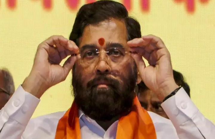 CM की कुर्सी जाने के बाद मुश्किल में फंसे एकनाथ शिंदे, जानें क्या है पूरा मामला ?
