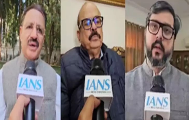 ममता बनर्जी के बयान पर कांग्रेस का पलटवार, बोली-सामूहिक रूप से लिया जाएगा नेतृत्व का फैसला