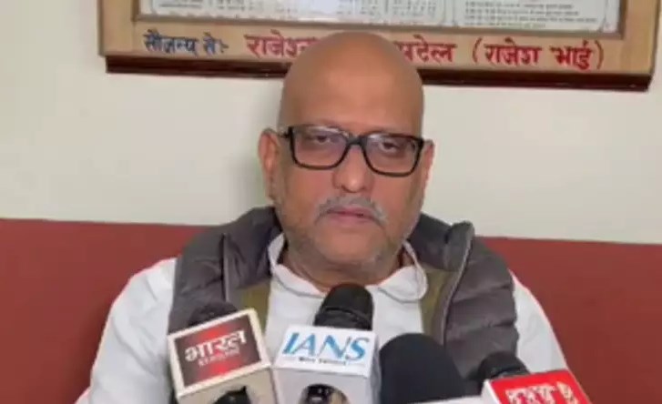 बांग्लादेश में हिंदुओं पर अत्याचार रोकने के लिए सरकार करे पहल : अजय राय