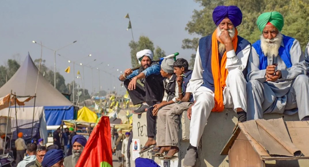 शंभू बॉर्डर पर डटे किसान, पंढेर बोले- कल किसानों का एक जत्था करेगा दिल्ली कूच