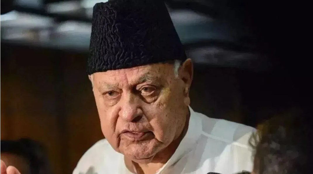 रोहिंग्याओं को बिजली-पानी देना हमारा फर्ज, फारूक का बीजेपी पर पलटवार