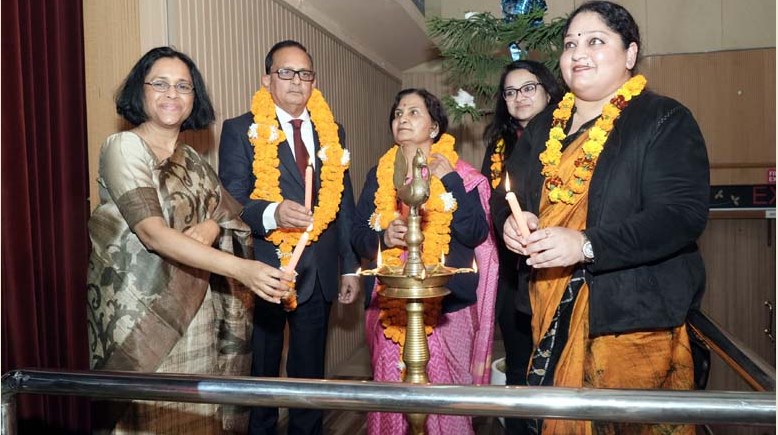 बहुमुखी प्रतिभा के धनी हैं सी.एम.एस. छात्र: न्यायमूर्ति सुश्री रेखा दीक्षित