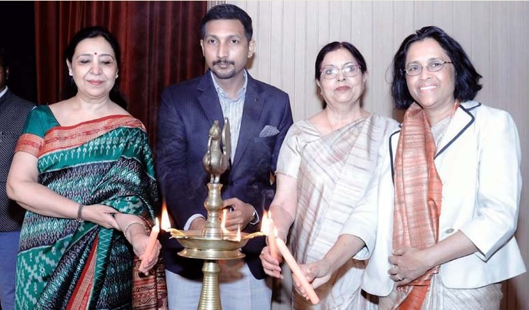 छात्रों को उद्देश्यपूर्ण एवं सर्वांगीण शिक्षा प्रदान करने में सी.एम.एस. अग्रणी है: श्री विशाक जी, जिलाधिकारी, लखनऊ