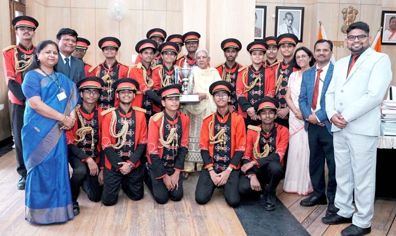 National Band Competition winning CMS team meets the Governor